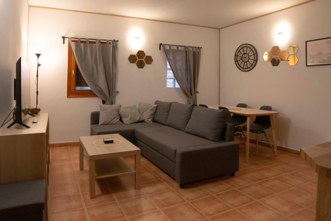 Apartamentos Erlueta Calatayud Bagian luar foto